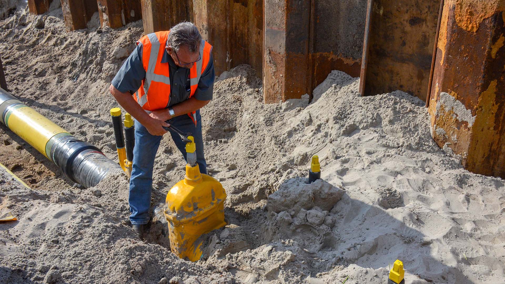 Gasafblaasunits voor stalen leidingen