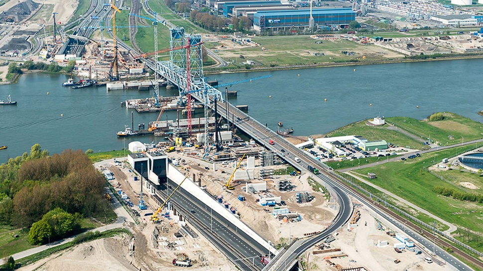 verbreding A15